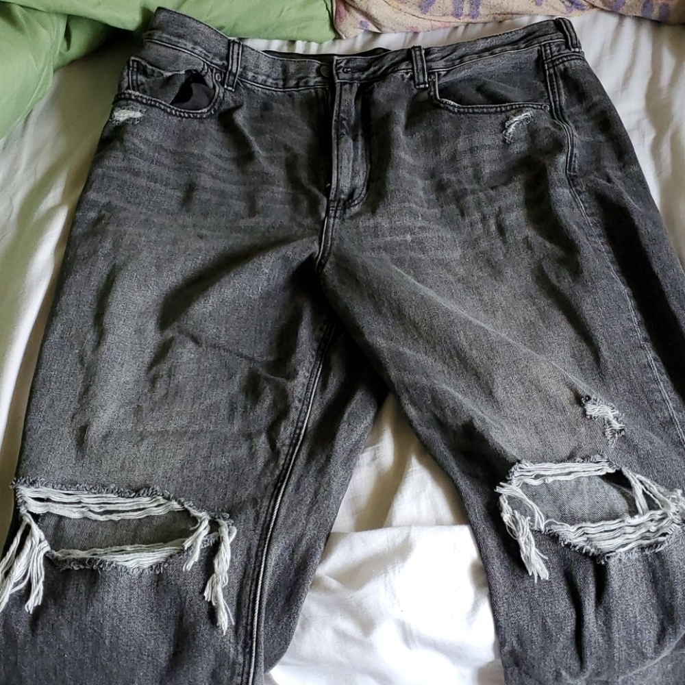 American Eagle Mom Jeans